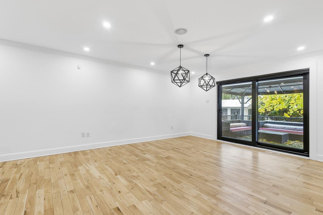 Salle à manger - 3128 Rue Girouard, Laval (Fabreville), QC - Indoor Photo Showing Other Room