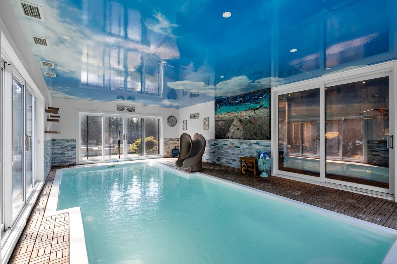 Piscine - 3128 Rue Girouard, Laval (Fabreville), QC - Photo Showing Other Room With In Ground Pool