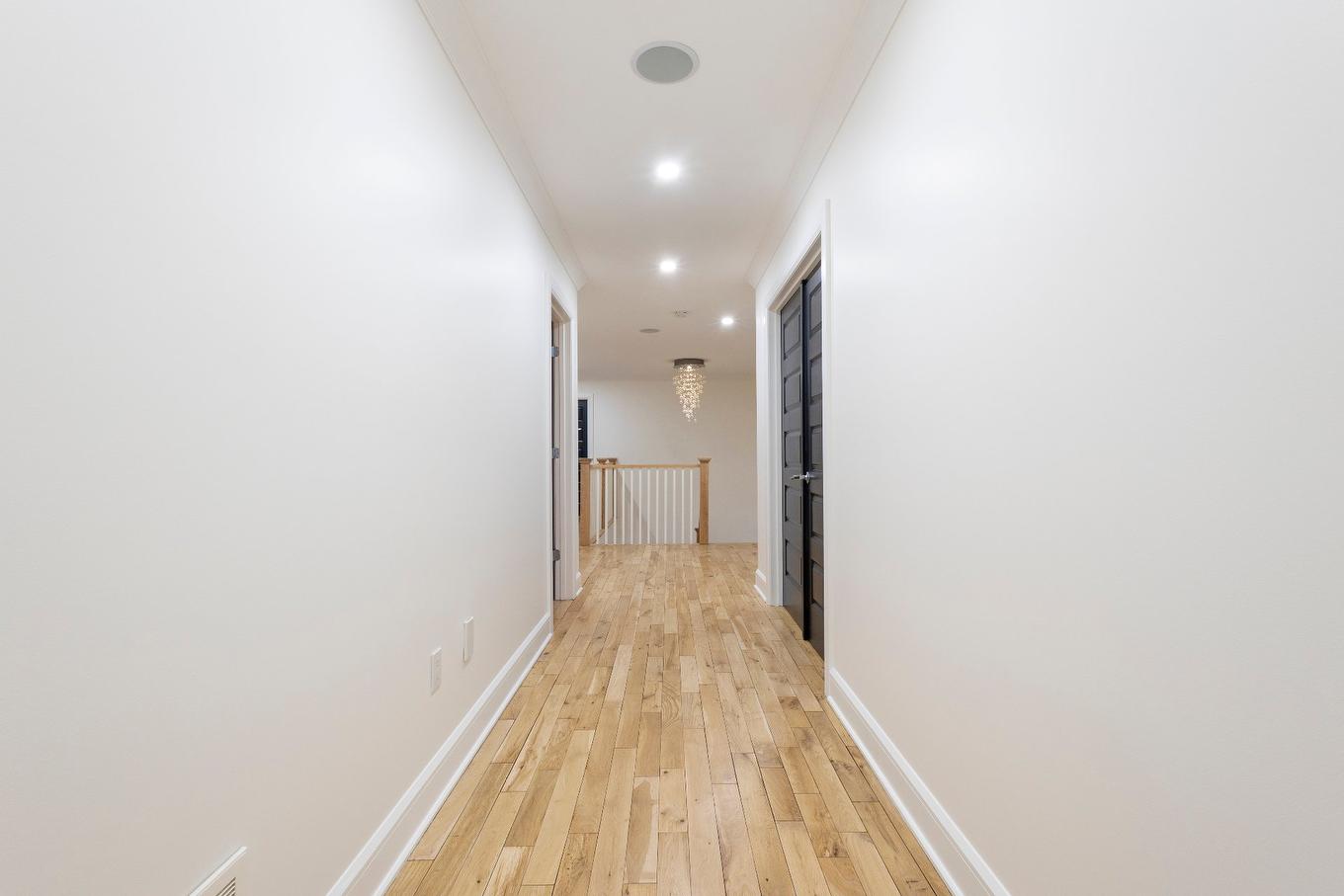 Corridor - 3128 Rue Girouard, Laval (Fabreville), QC - Indoor Photo Showing Other Room