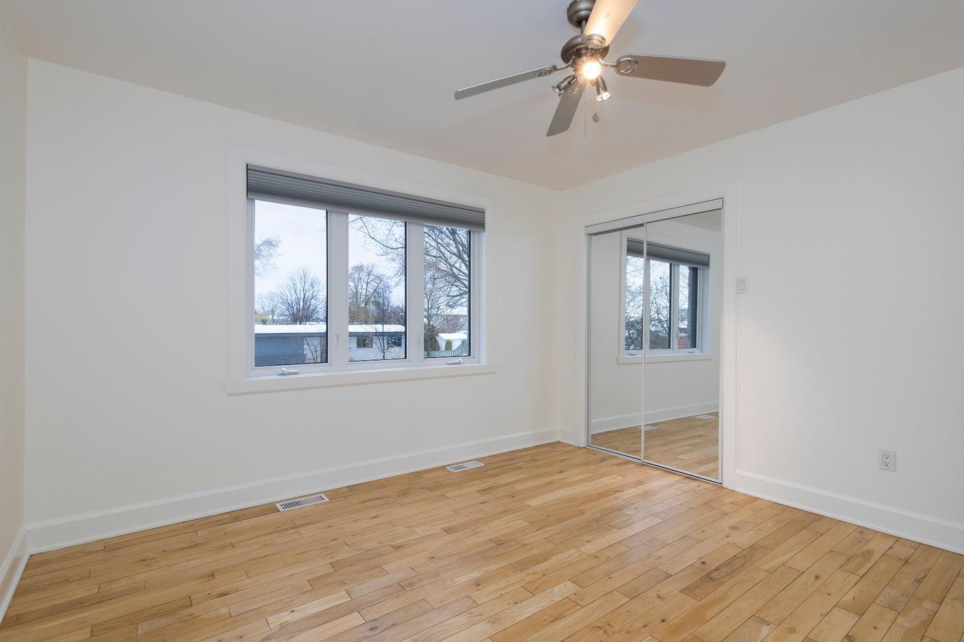 Chambre à coucher - 3128 Rue Girouard, Laval (Fabreville), QC - Indoor Photo Showing Other Room