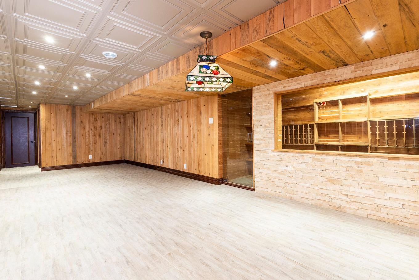 Sous-sol - 3128 Rue Girouard, Laval (Fabreville), QC - Indoor Photo Showing Other Room