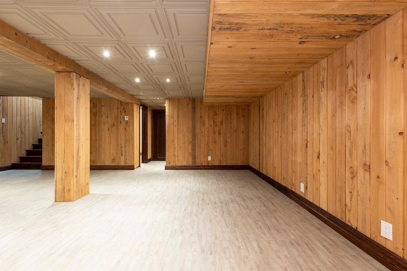 Sous-sol - 3128 Rue Girouard, Laval (Fabreville), QC - Indoor Photo Showing Other Room