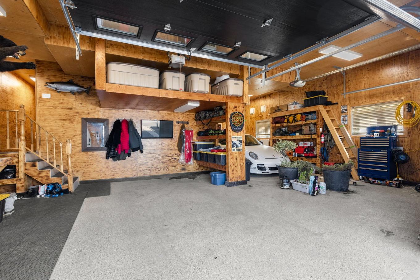 Garage - 3128 Rue Girouard, Laval (Fabreville), QC - Indoor Photo Showing Garage