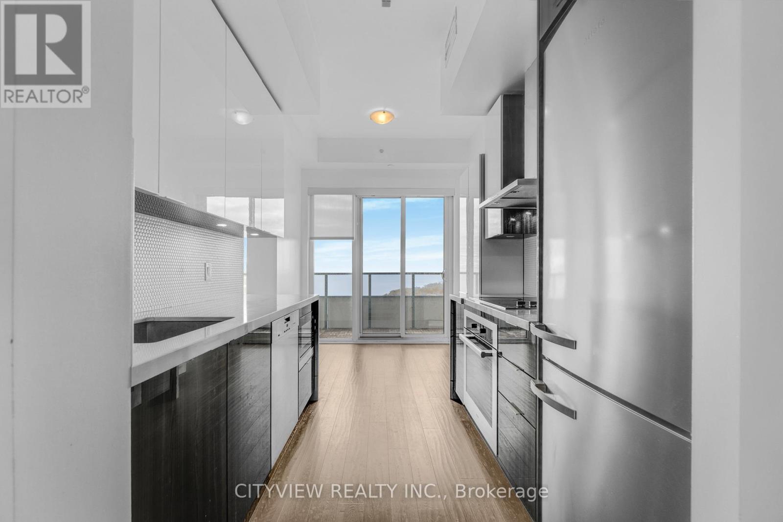 4510 - 20 Shore Breeze Drive, Toronto, ON - Indoor Photo Showing Kitchen With Upgraded Kitchen