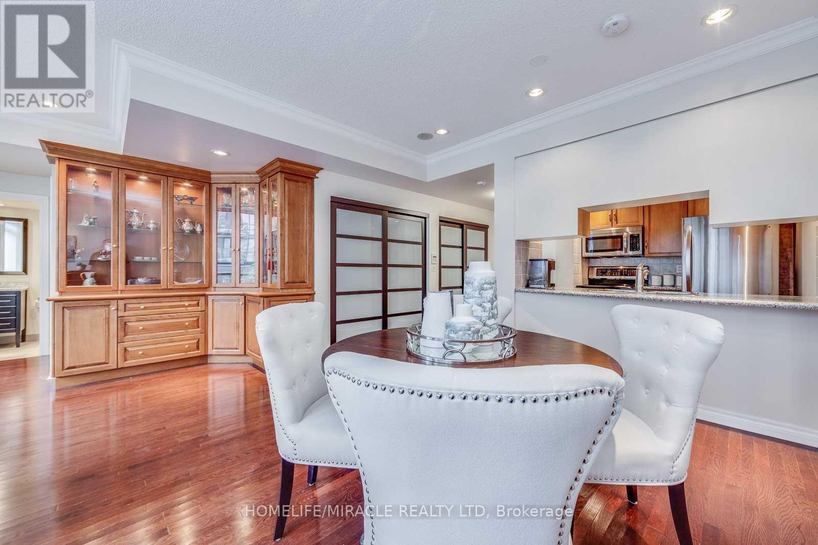 Ph09 - 270 Wellington Street W, Toronto, ON - Indoor Photo Showing Dining Room
