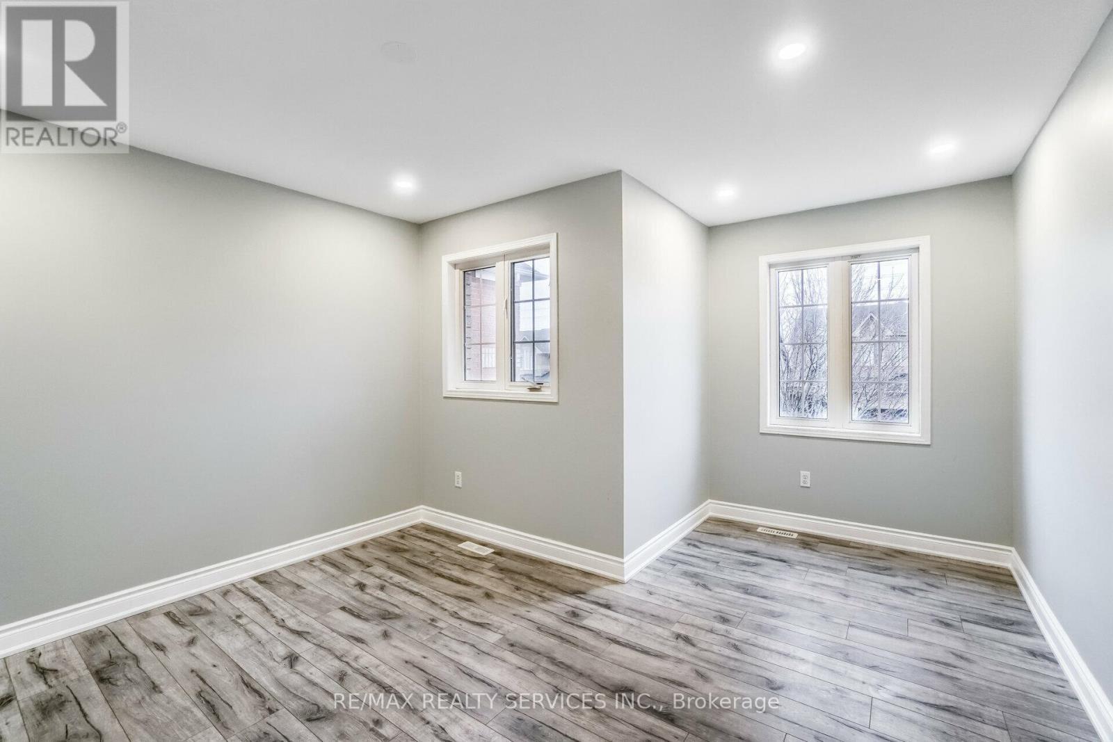 Upper - 15 Masters Green Crescent, Brampton, ON - Indoor Photo Showing Other Room