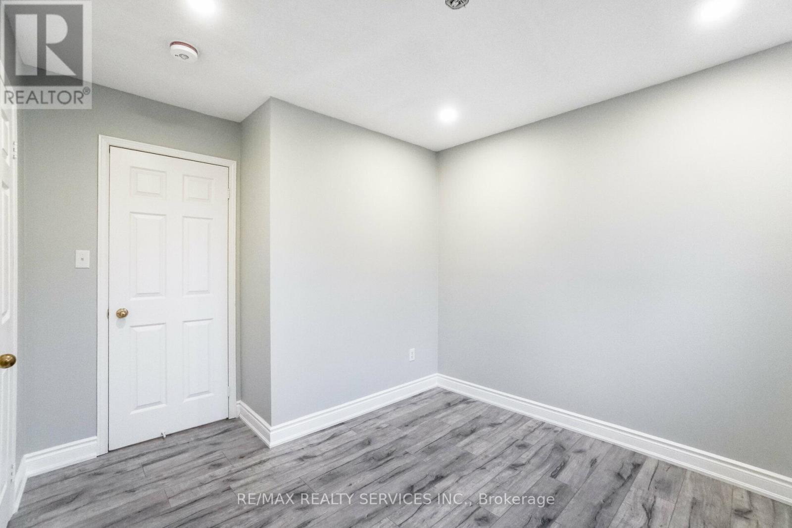 Upper - 15 Masters Green Crescent, Brampton, ON - Indoor Photo Showing Other Room