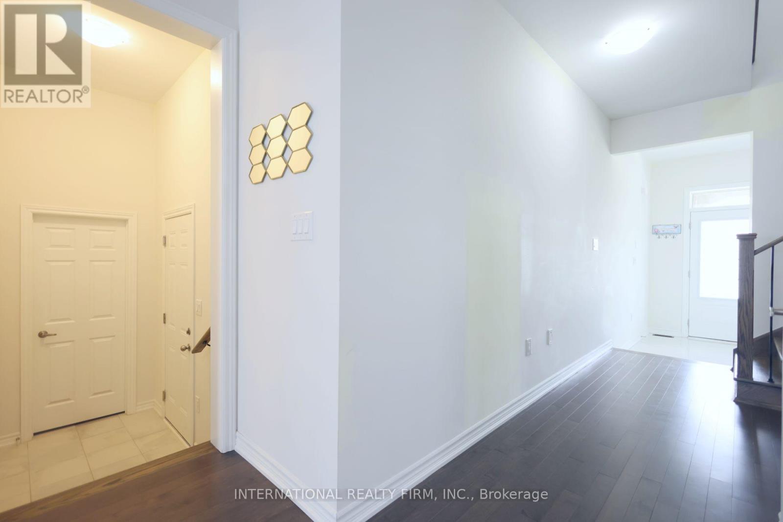 327 Northglen Blvd Boulevard, Clarington, ON - Indoor Photo Showing Other Room