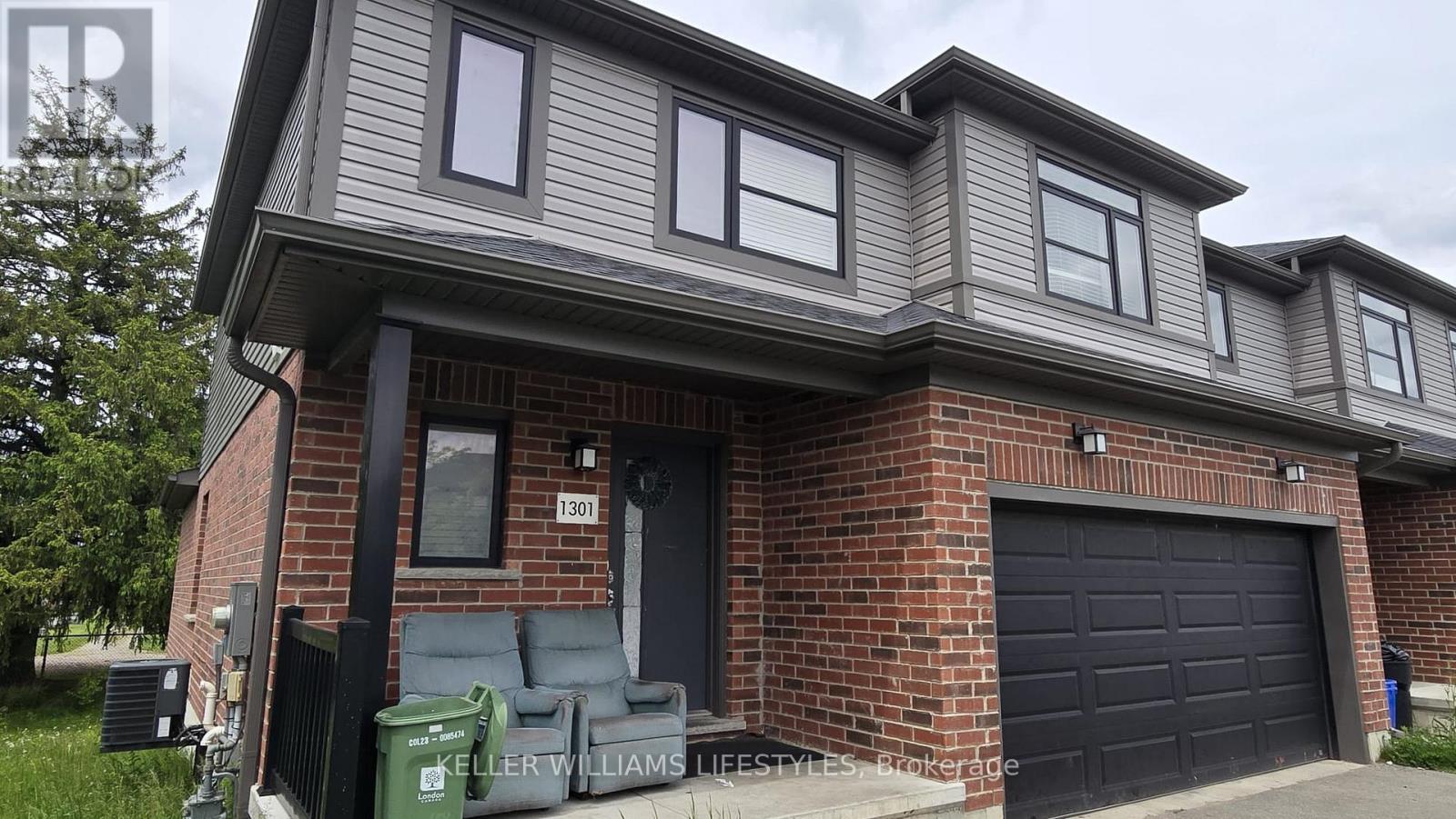 1301 Michael Circle, London East (East D), ON - Outdoor