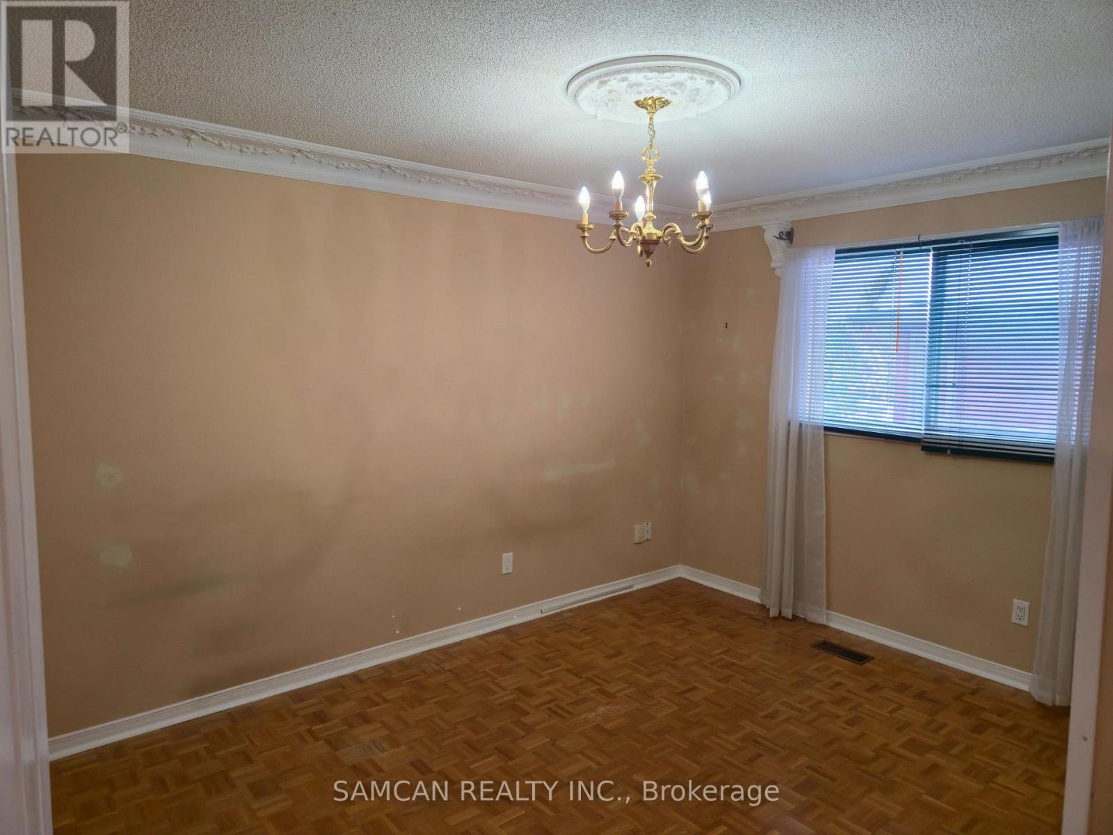 2 - 2470 Wynten Way, Oakville, ON - Indoor Photo Showing Other Room