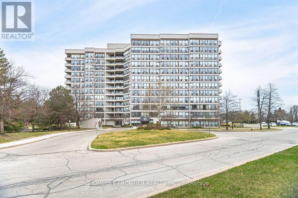 909 - 12 Laurelcrest Street, Brampton, ON - Outdoor