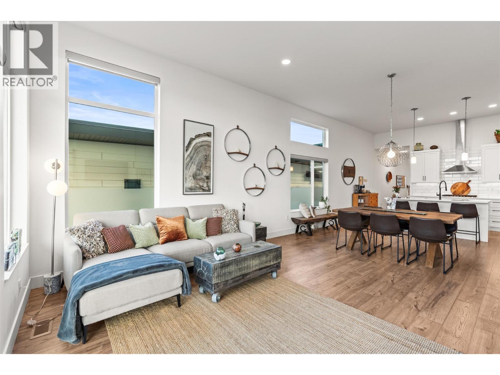 1000 Mt. Robson Place Unit# 37, Vernon, BC - Indoor