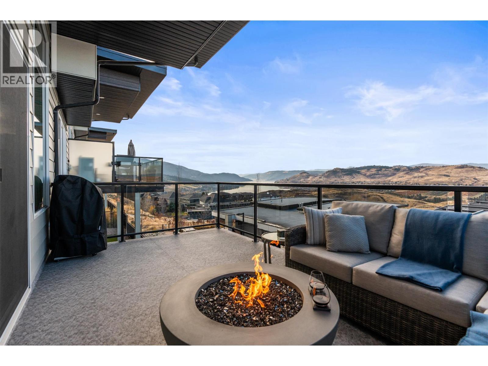 1000 Mt. Robson Place Unit# 37, Vernon, BC - Outdoor With Deck Patio Veranda With Exterior