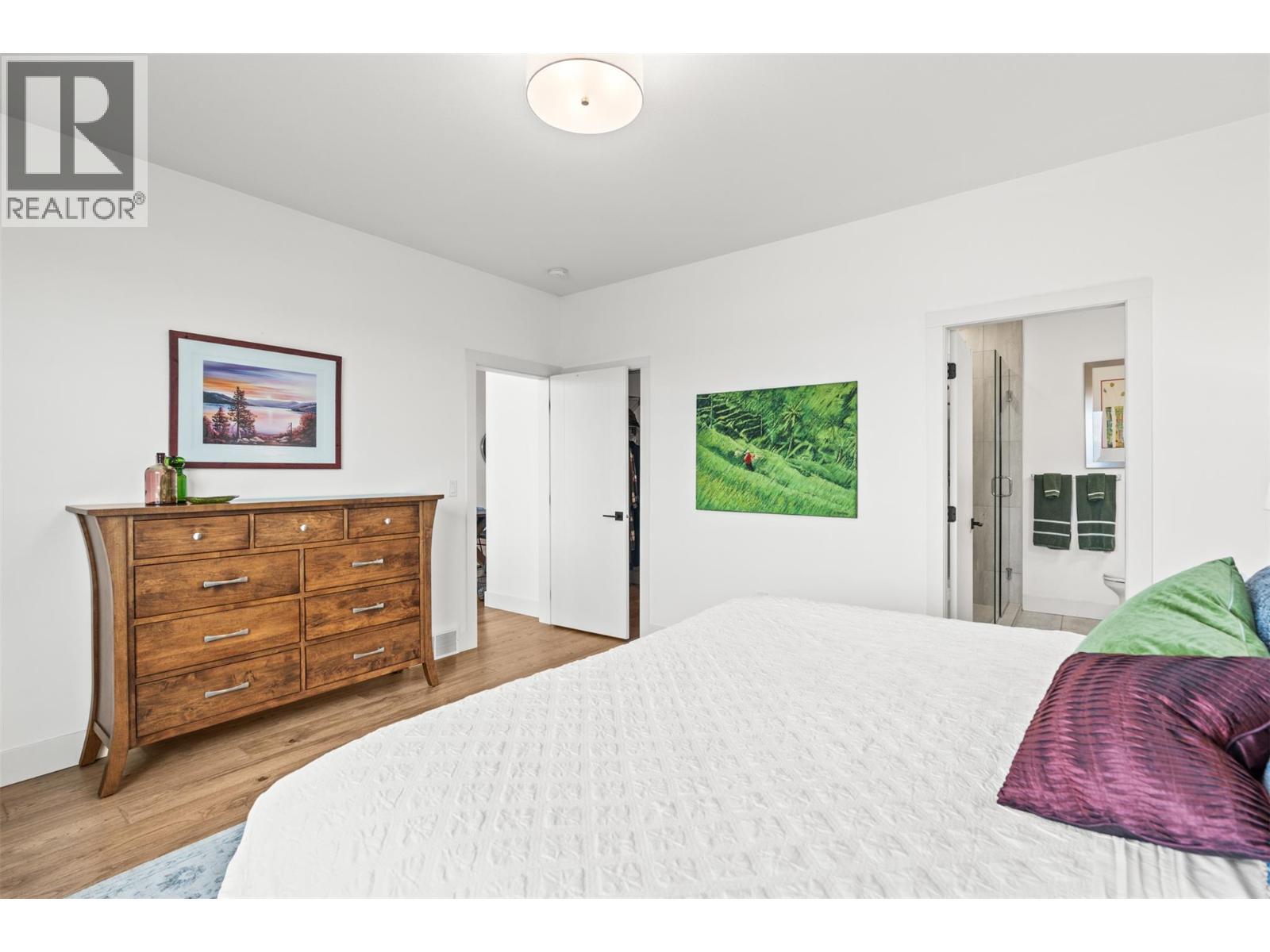 1000 Mt. Robson Place Unit# 37, Vernon, BC - Indoor Photo Showing Bedroom
