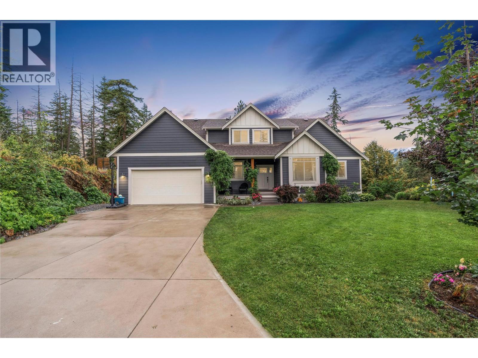 4322 Sharp Road, Spallumcheen, BC - Outdoor With Facade