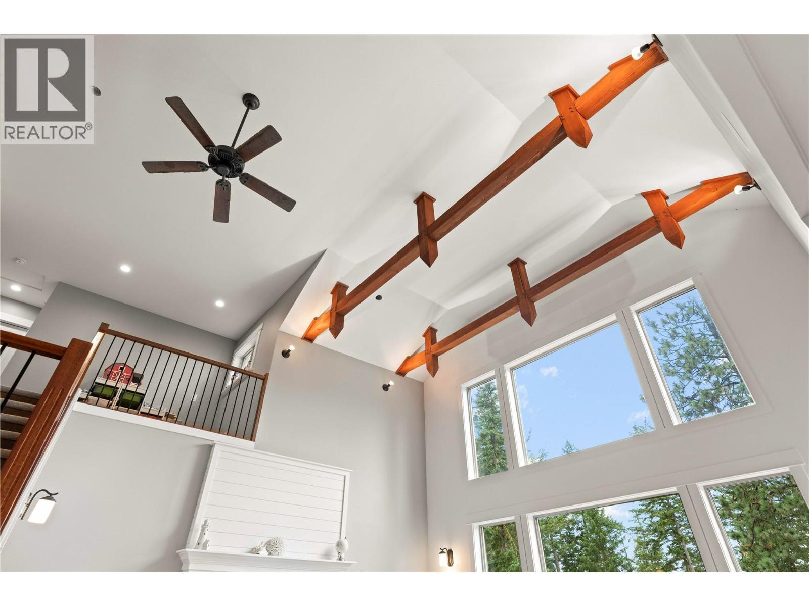 4322 Sharp Road, Spallumcheen, BC - Indoor Photo Showing Other Room