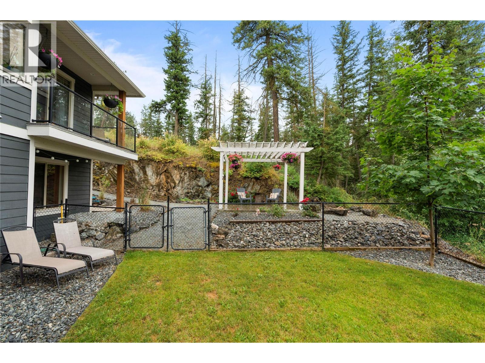 4322 Sharp Road, Spallumcheen, BC - Outdoor