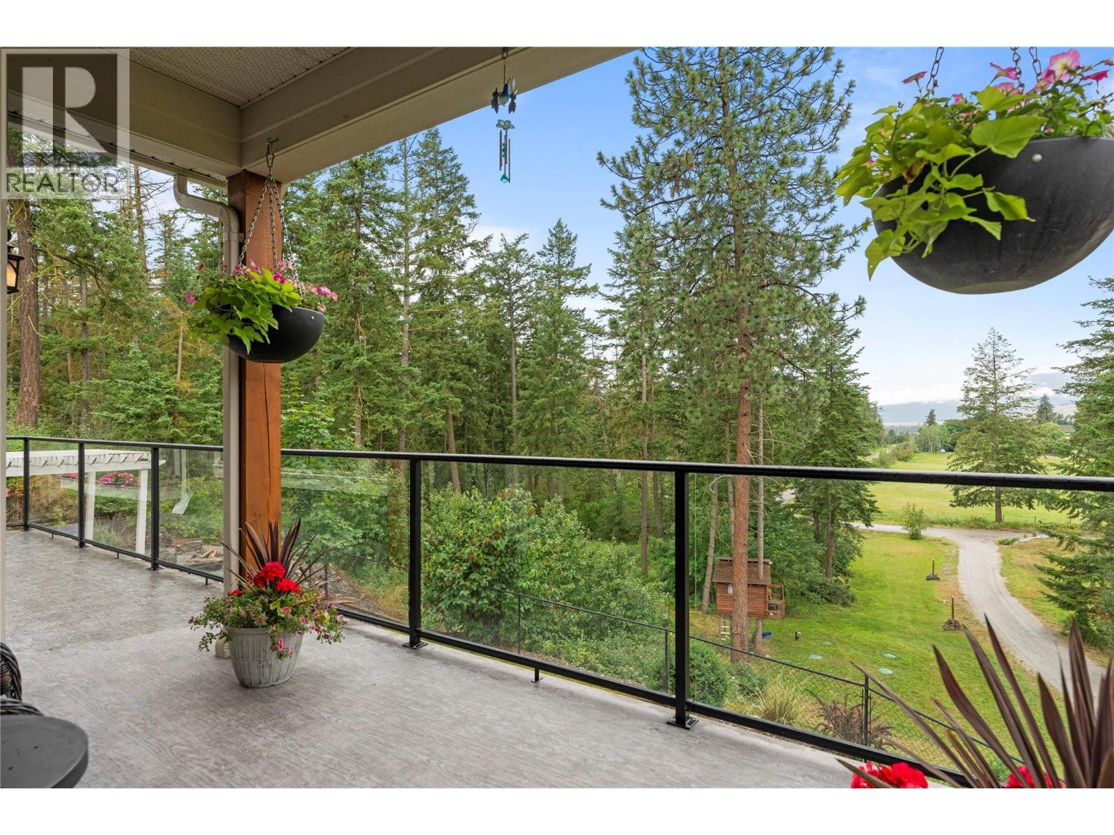 4322 Sharp Road, Spallumcheen, BC - Outdoor