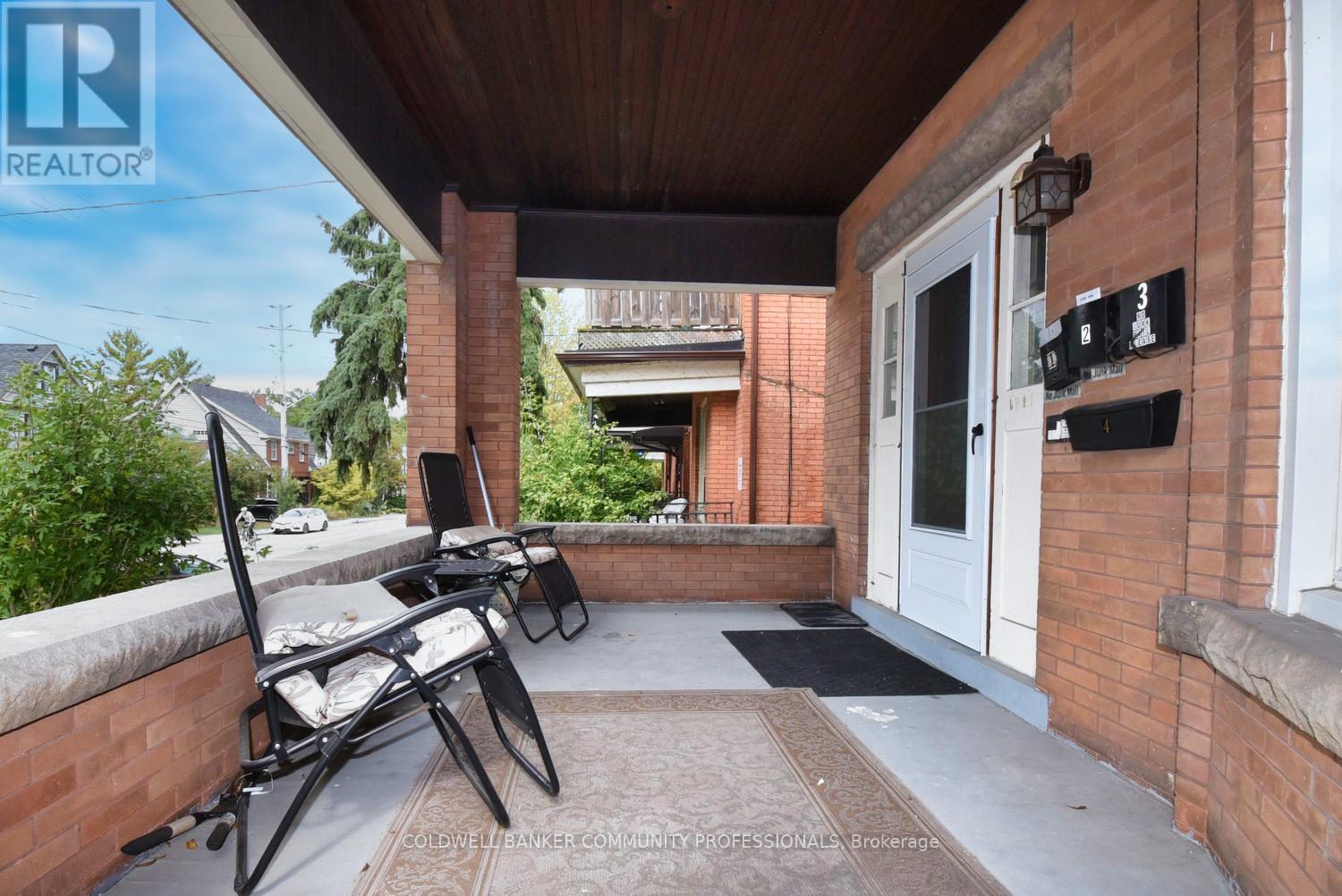 461 Dundurn Street S, Hamilton, ON - Outdoor With Exterior