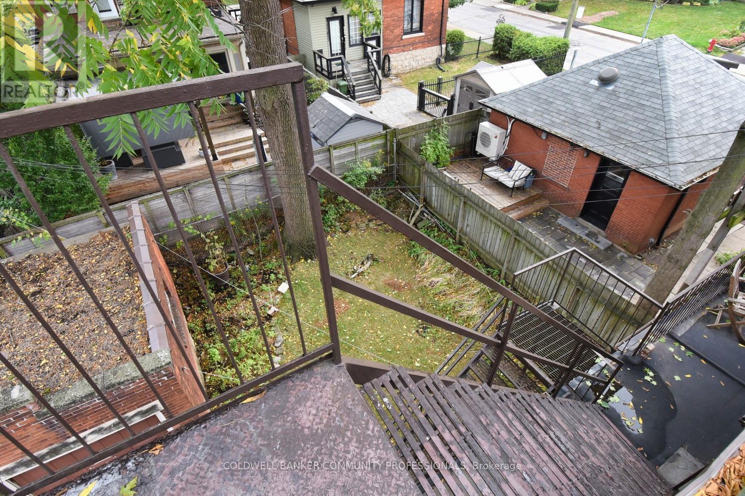 461 Dundurn Street S, Hamilton, ON - Outdoor With Exterior