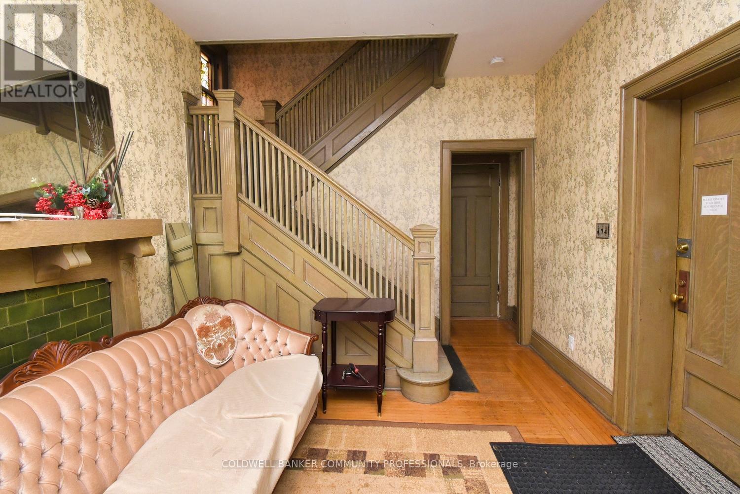 461 Dundurn Street S, Hamilton, ON - Indoor Photo Showing Other Room