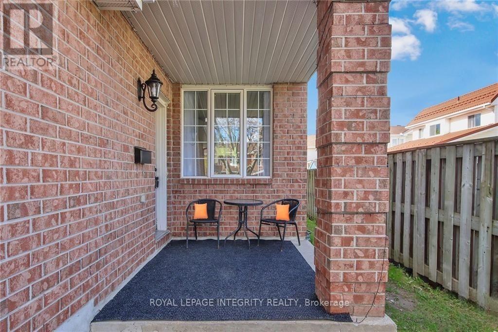 77 Daventry Crescent, Ottawa, ON - Outdoor With Exterior