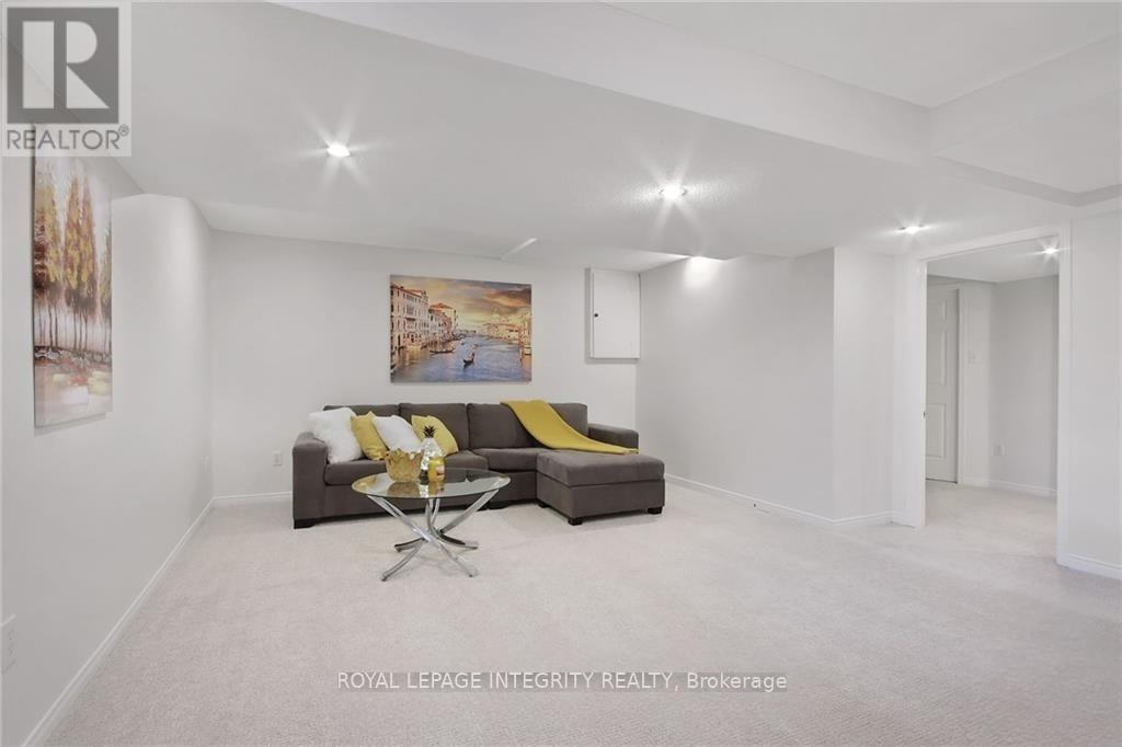 77 Daventry Crescent, Ottawa, ON - Indoor