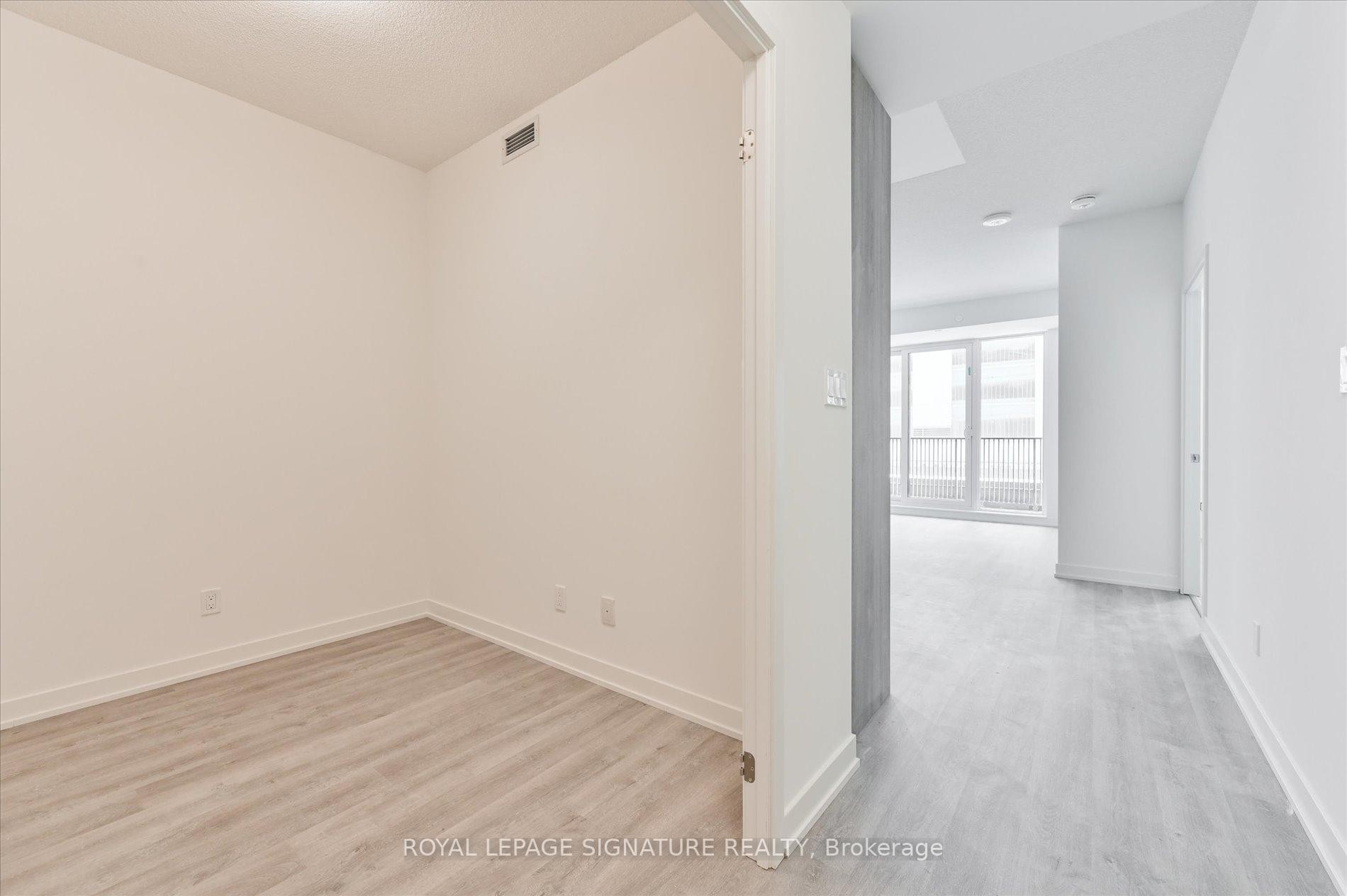 C315-38 Simcoe Promenade, Markham, ON - Indoor Photo Showing Other Room
