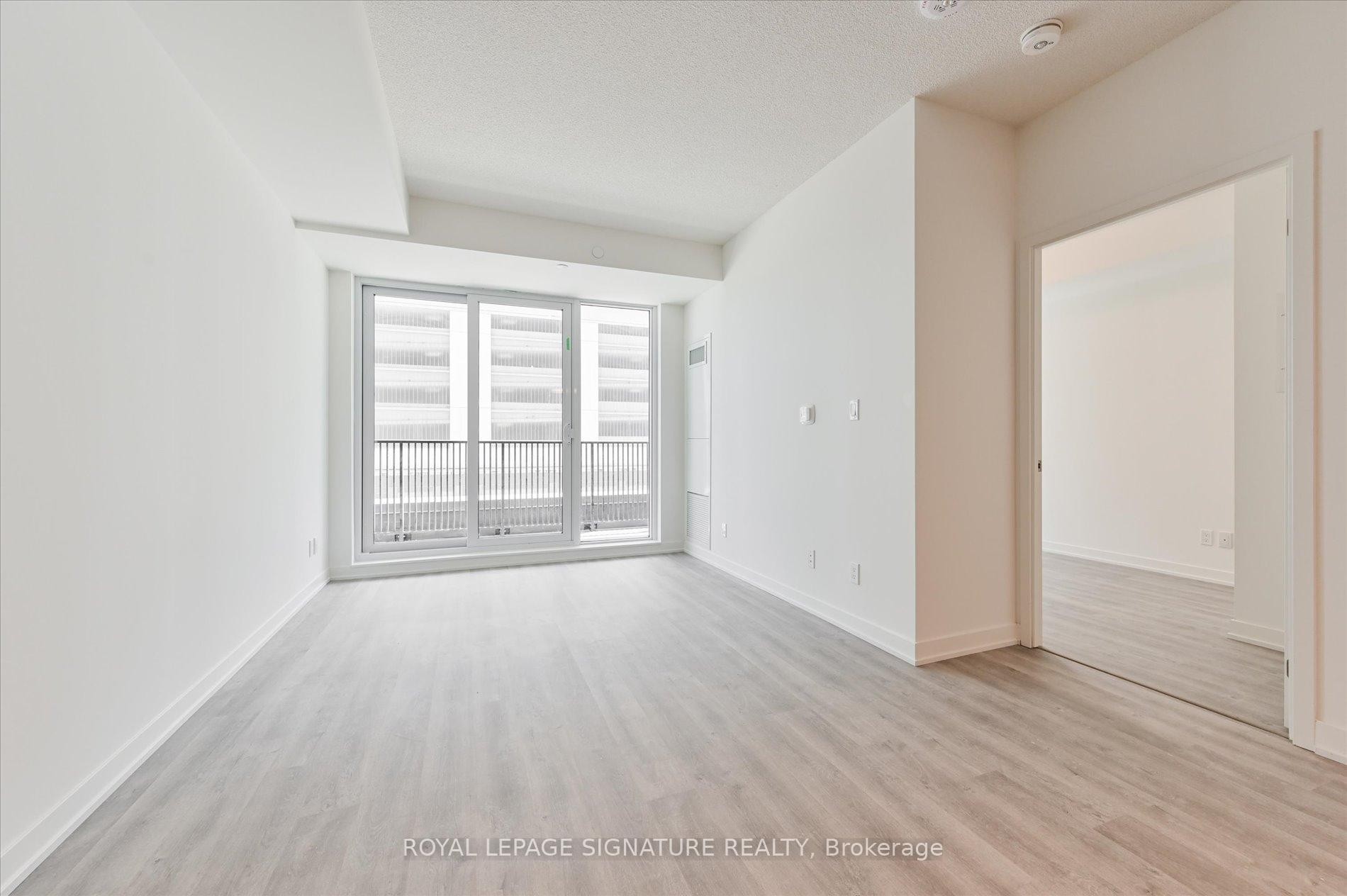 C315-38 Simcoe Promenade, Markham, ON - Indoor Photo Showing Other Room