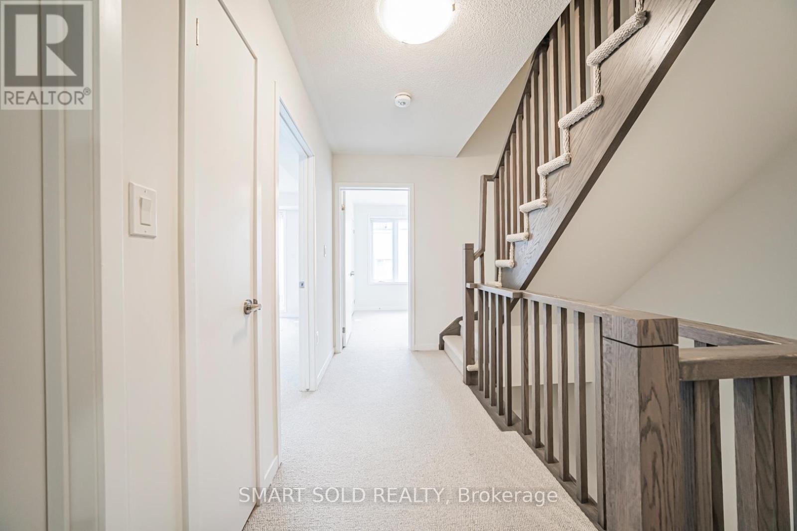239 - 121 Honeycrisp Crescent, Vaughan, ON - Indoor Photo Showing Other Room