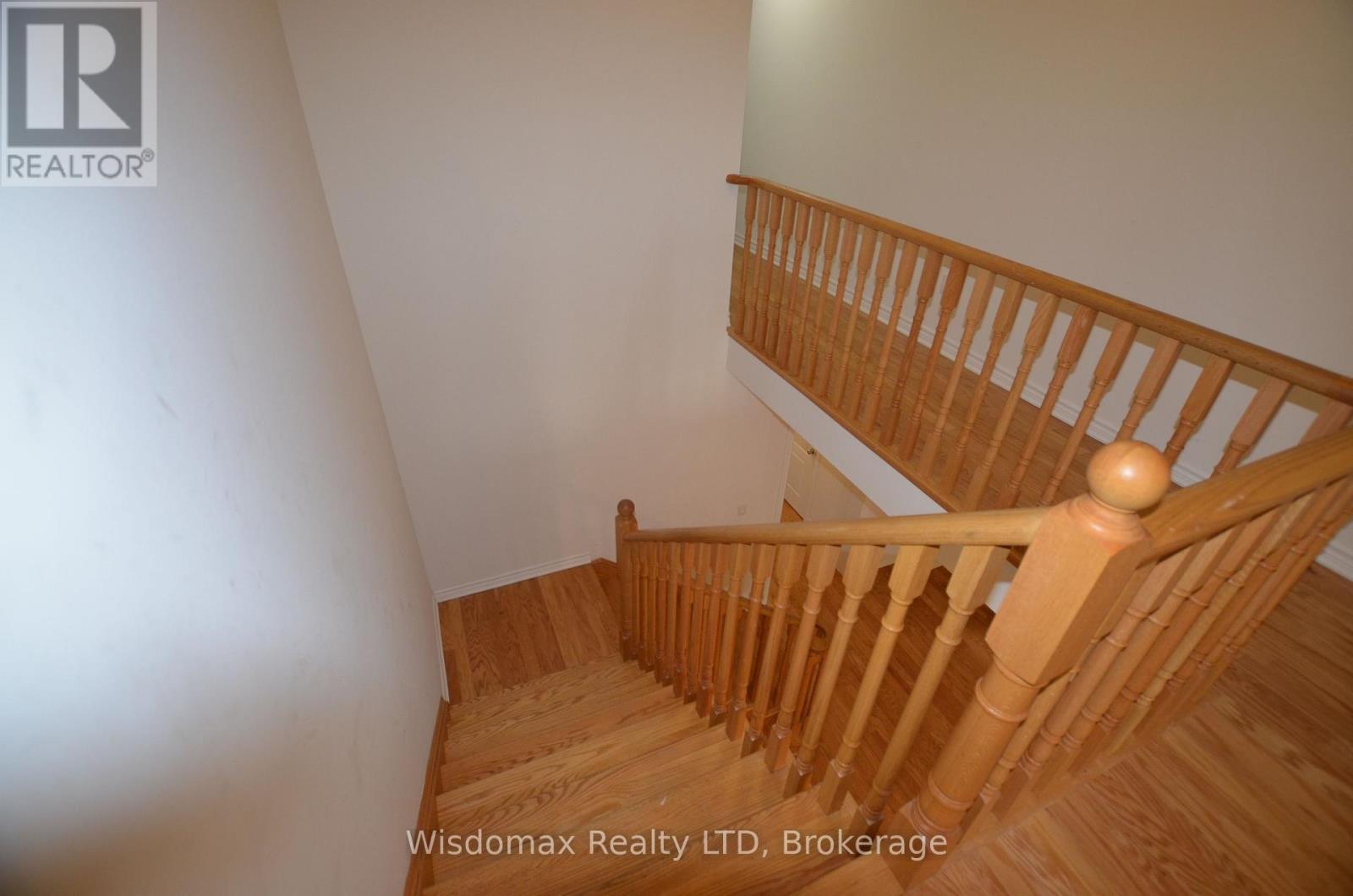 29 Palace Street, Thorold (Thorold Downtown), ON - Indoor Photo Showing Other Room