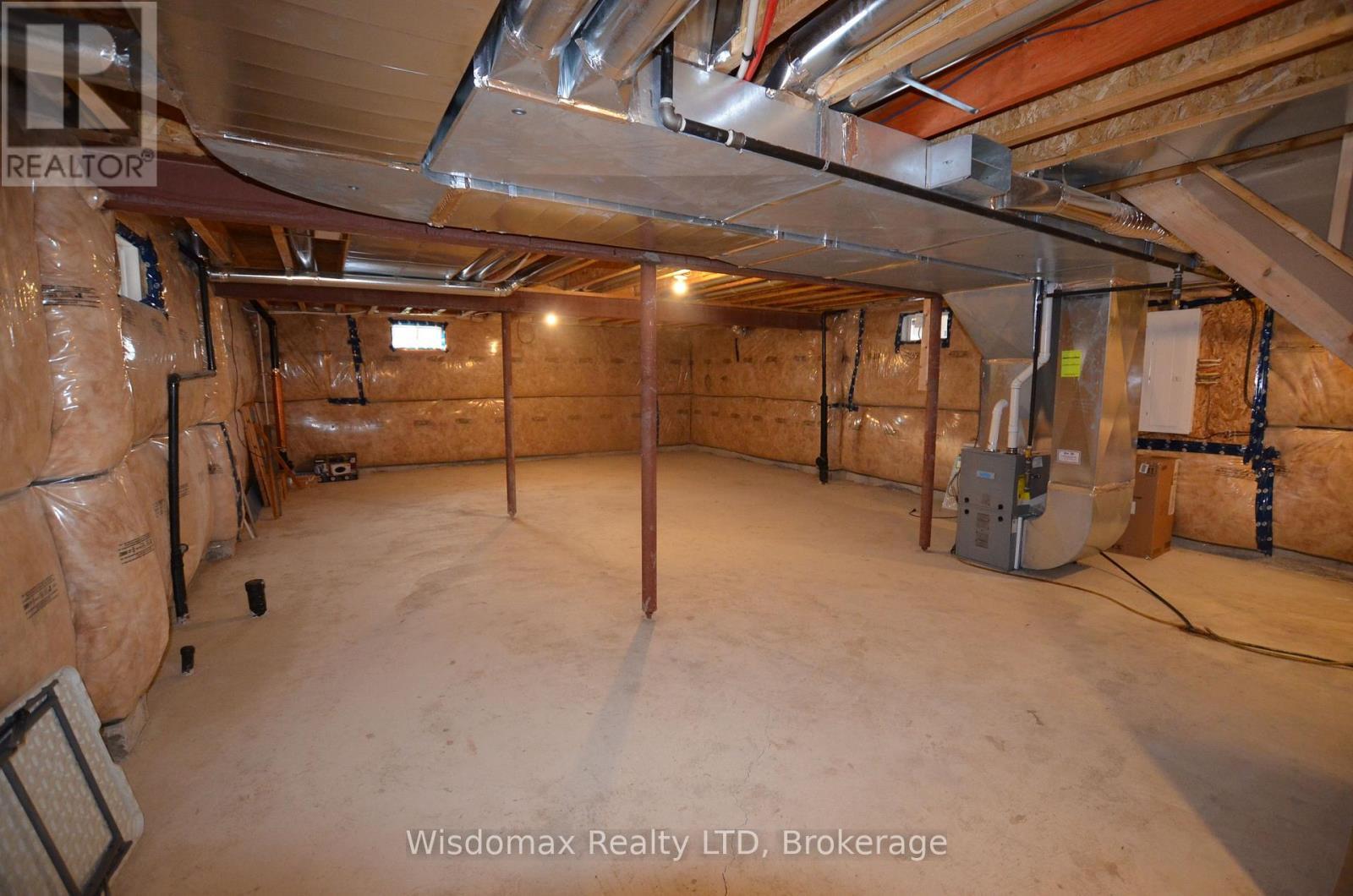 29 Palace Street, Thorold (Thorold Downtown), ON - Indoor Photo Showing Basement