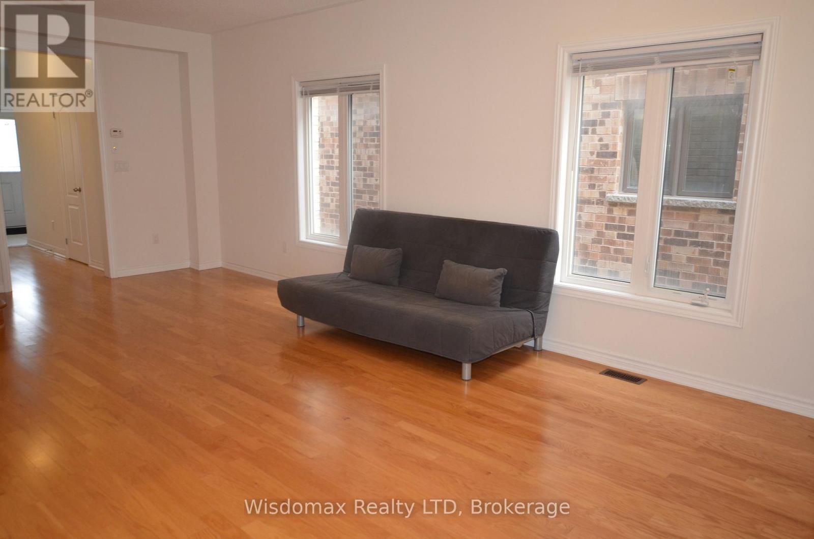 29 Palace Street, Thorold (Thorold Downtown), ON - Indoor