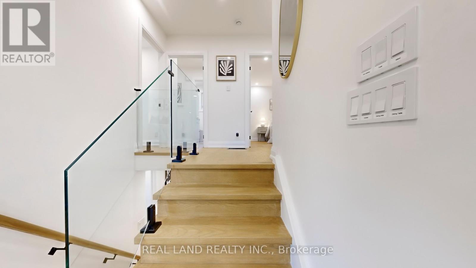 38 Cresthaven Drive, Toronto, ON - Indoor Photo Showing Other Room