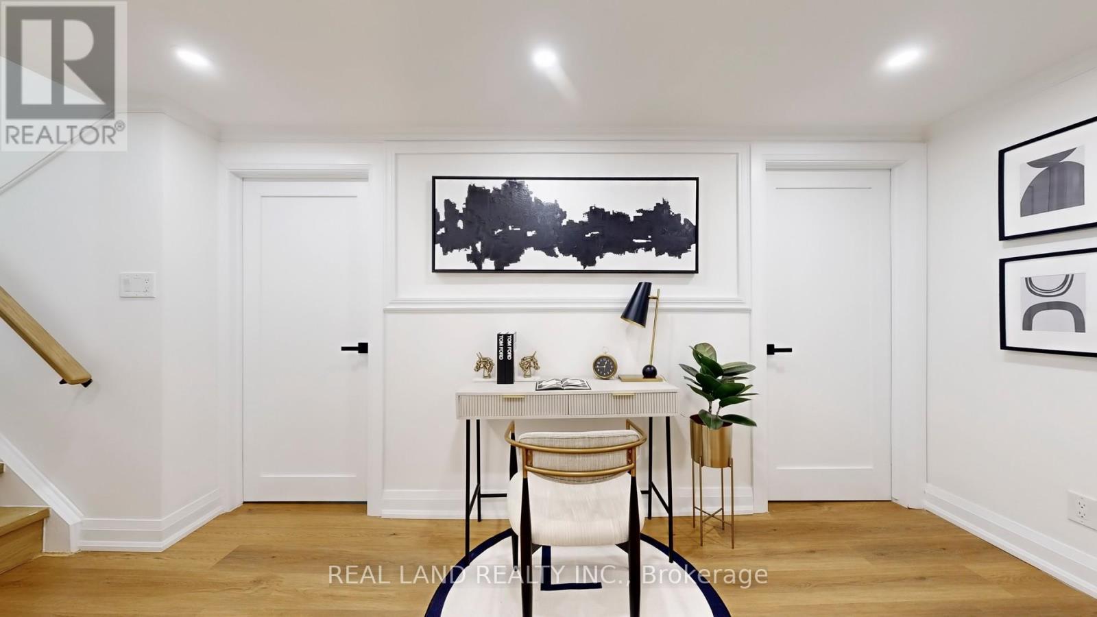 38 Cresthaven Drive, Toronto, ON - Indoor Photo Showing Other Room