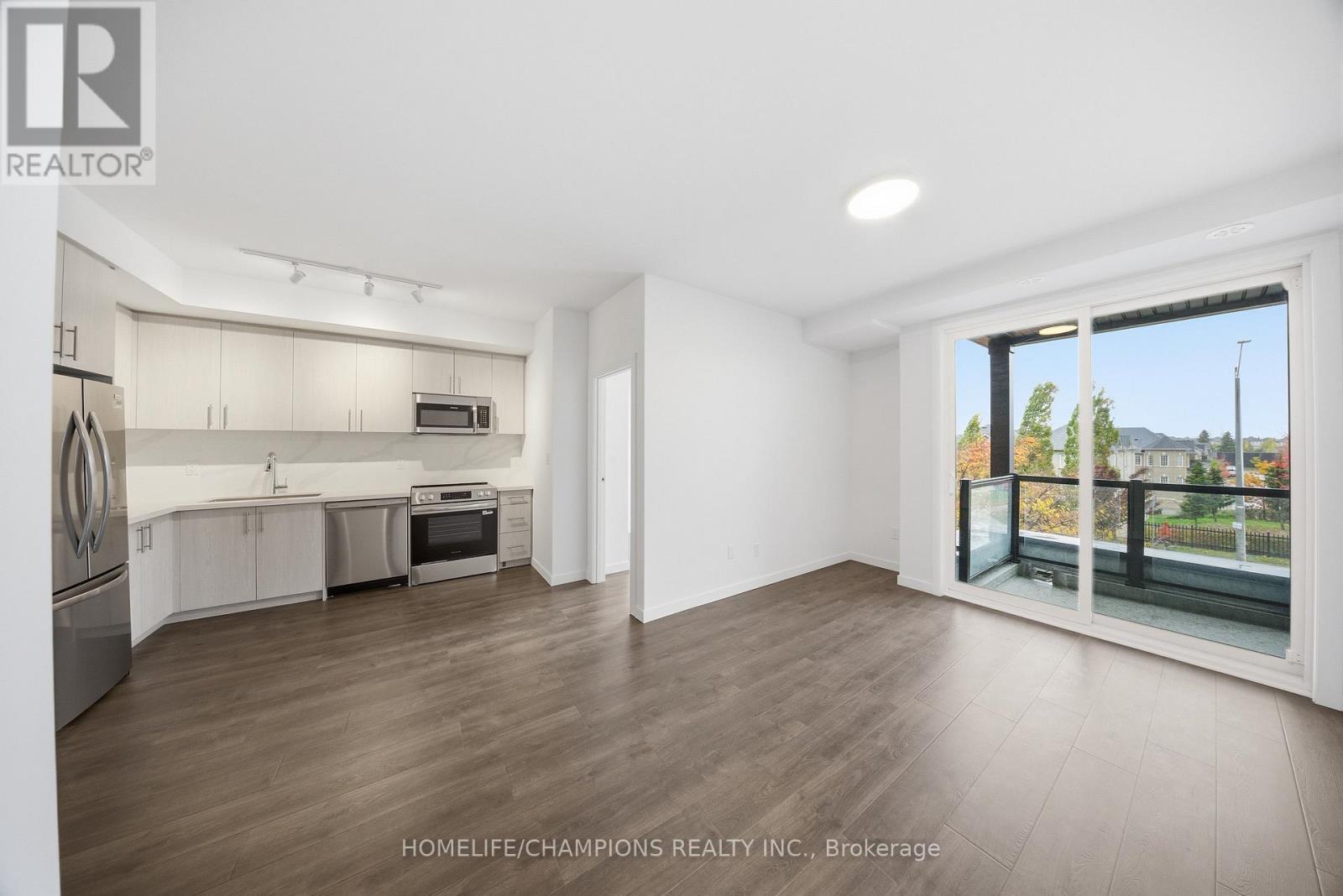 14 - 3175 Denison St Street, Markham, ON - Indoor Photo Showing Kitchen