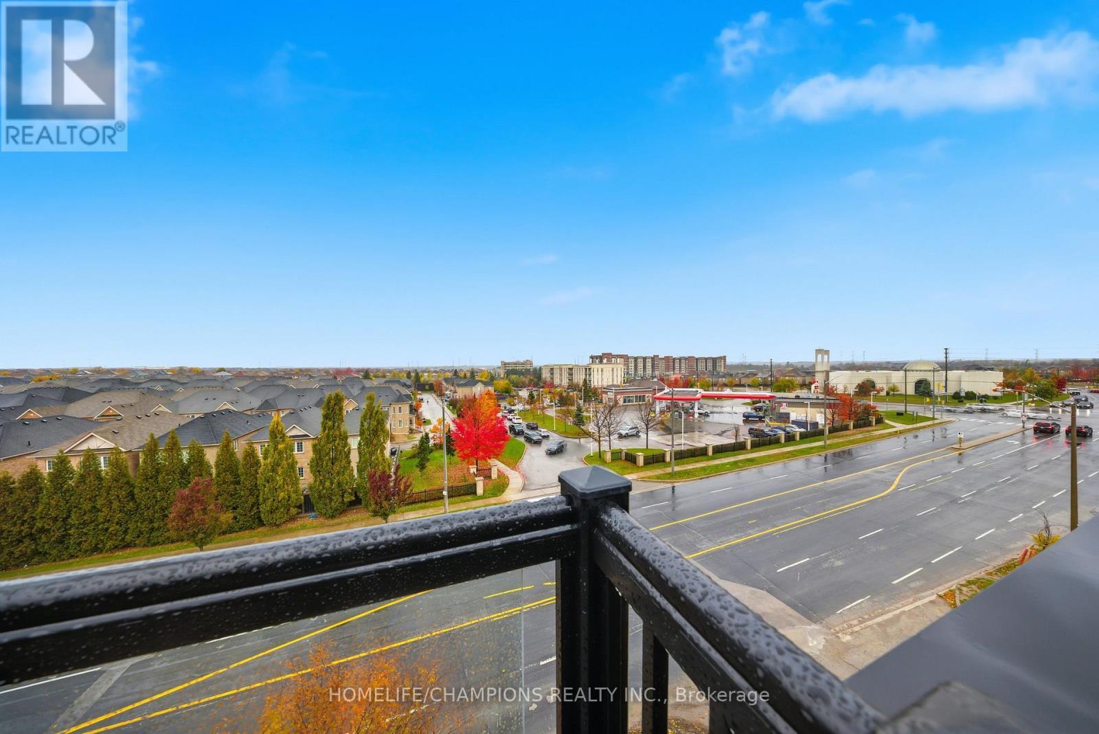 14 - 3175 Denison St Street, Markham, ON - Outdoor With View