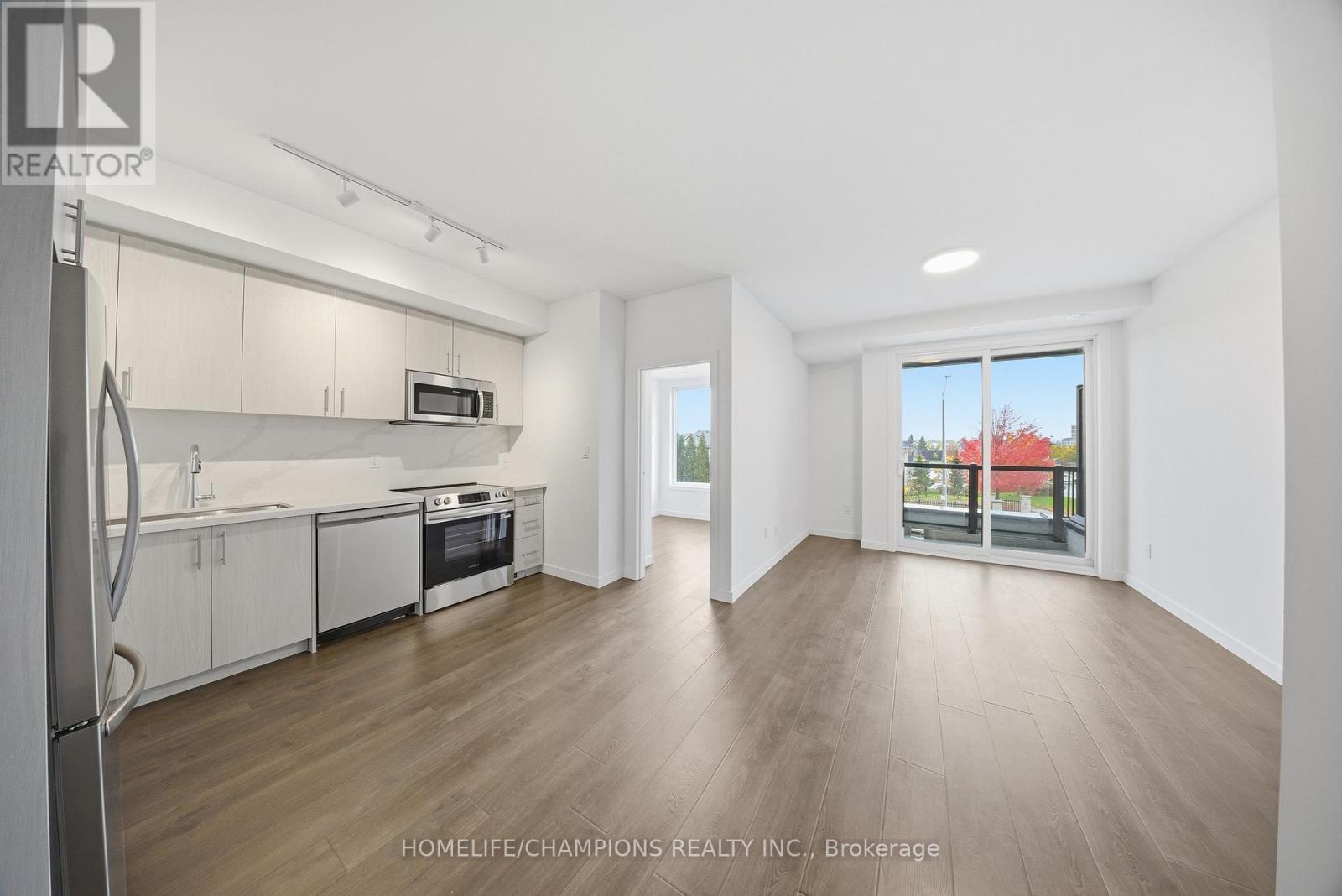 14 - 3175 Denison St Street, Markham, ON - Indoor Photo Showing Kitchen