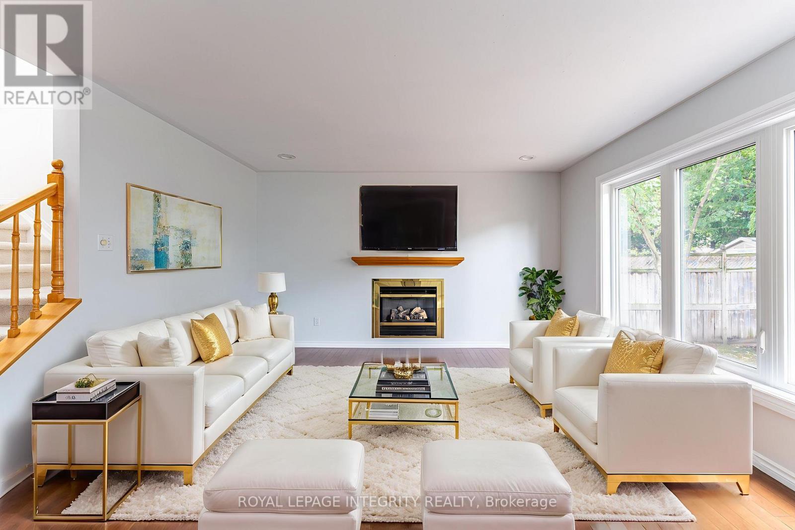 71 Appledale Drive, Ottawa, ON - Indoor Photo Showing Living Room With Fireplace