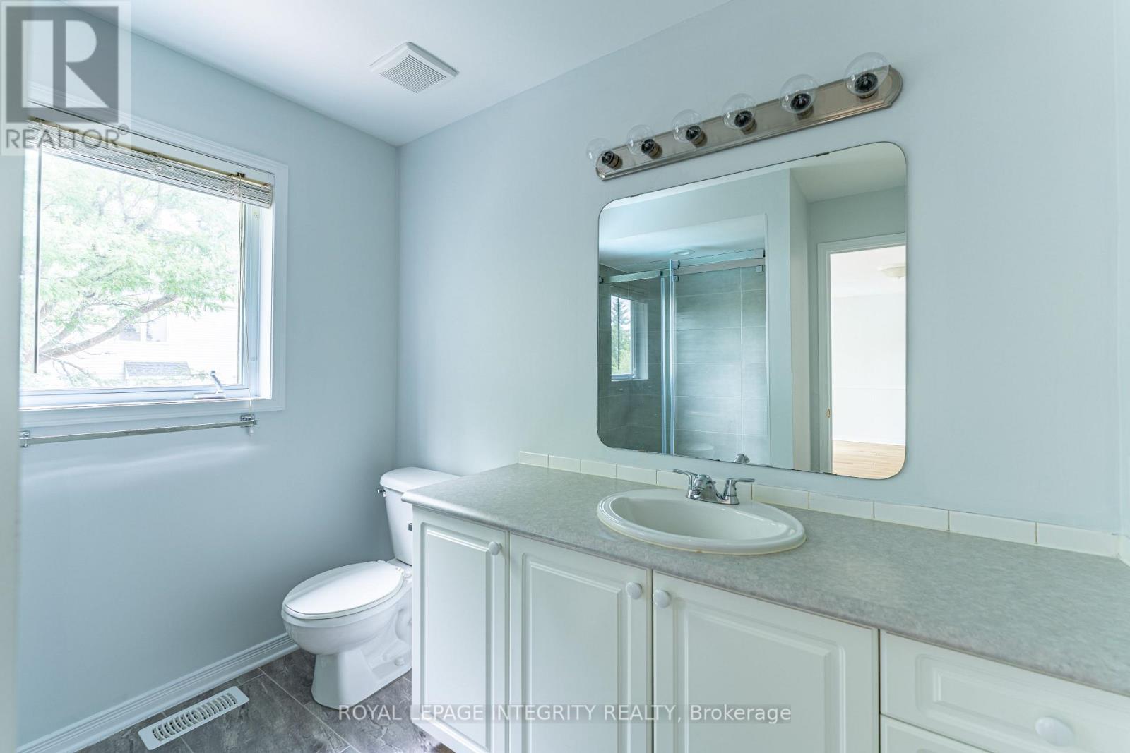 71 Appledale Drive, Ottawa, ON - Indoor Photo Showing Bathroom