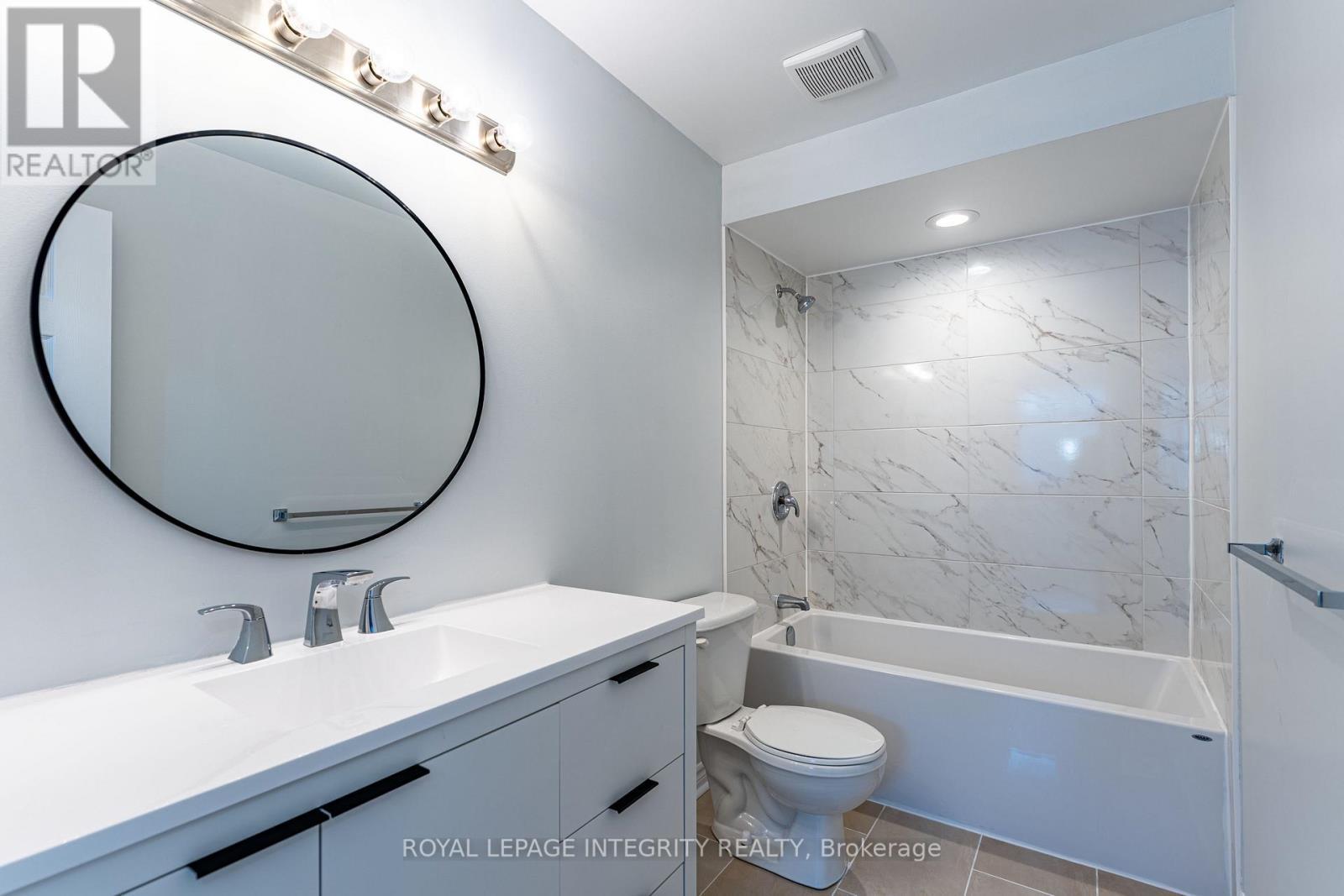 71 Appledale Drive, Ottawa, ON - Indoor Photo Showing Bathroom