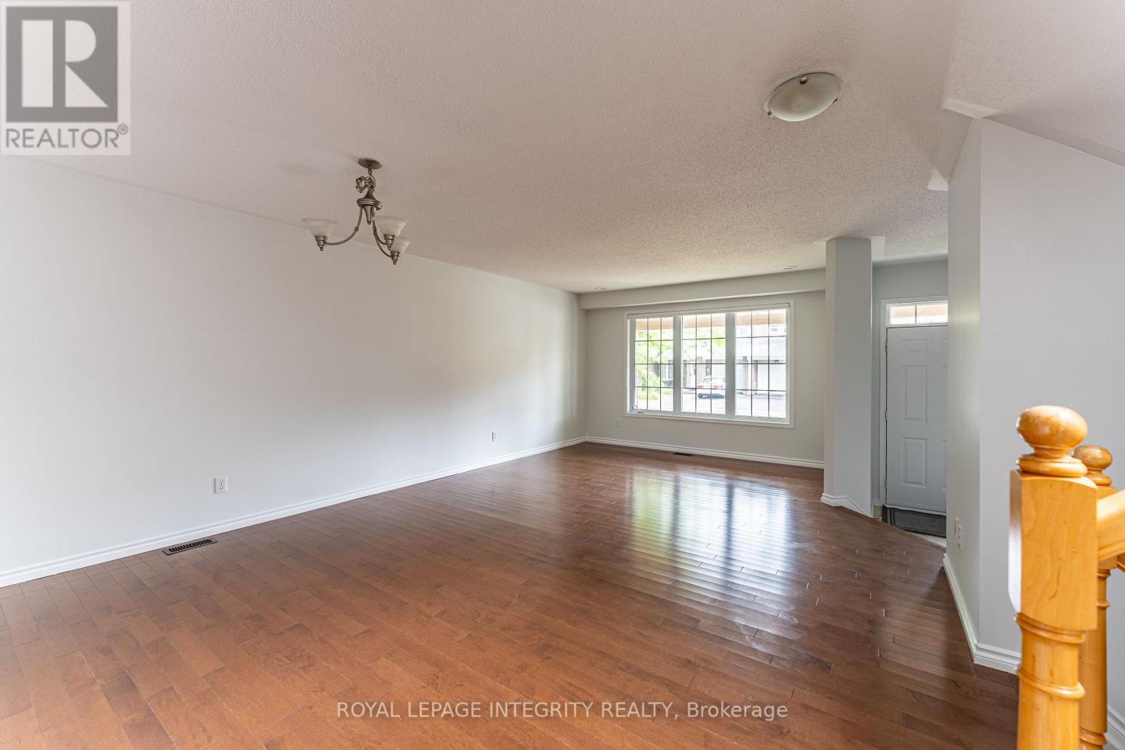 71 Appledale Drive, Ottawa, ON - Indoor Photo Showing Other Room