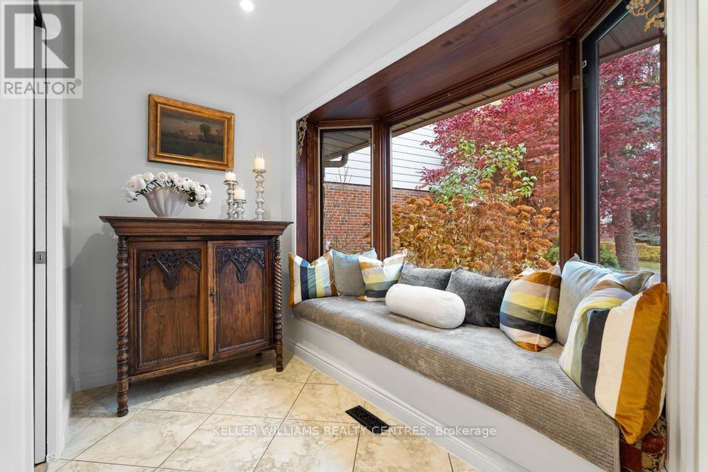 50 Skyview Crescent, Toronto, ON - Indoor Photo Showing Other Room