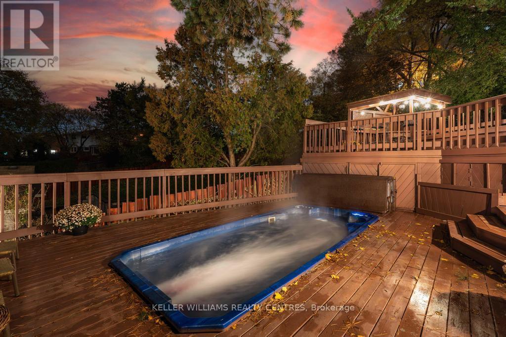 50 Skyview Crescent, Toronto, ON - Outdoor With Deck Patio Veranda