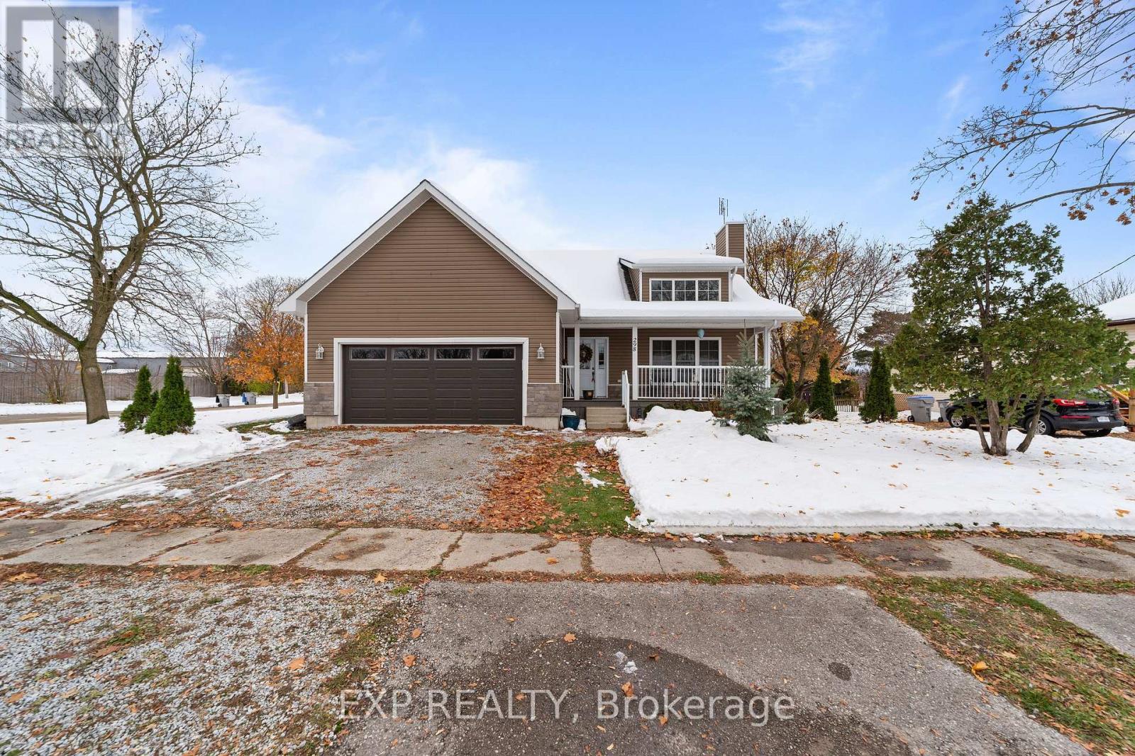 298 John Street, Warwick (Watford), ON - Outdoor With Deck Patio Veranda With Facade