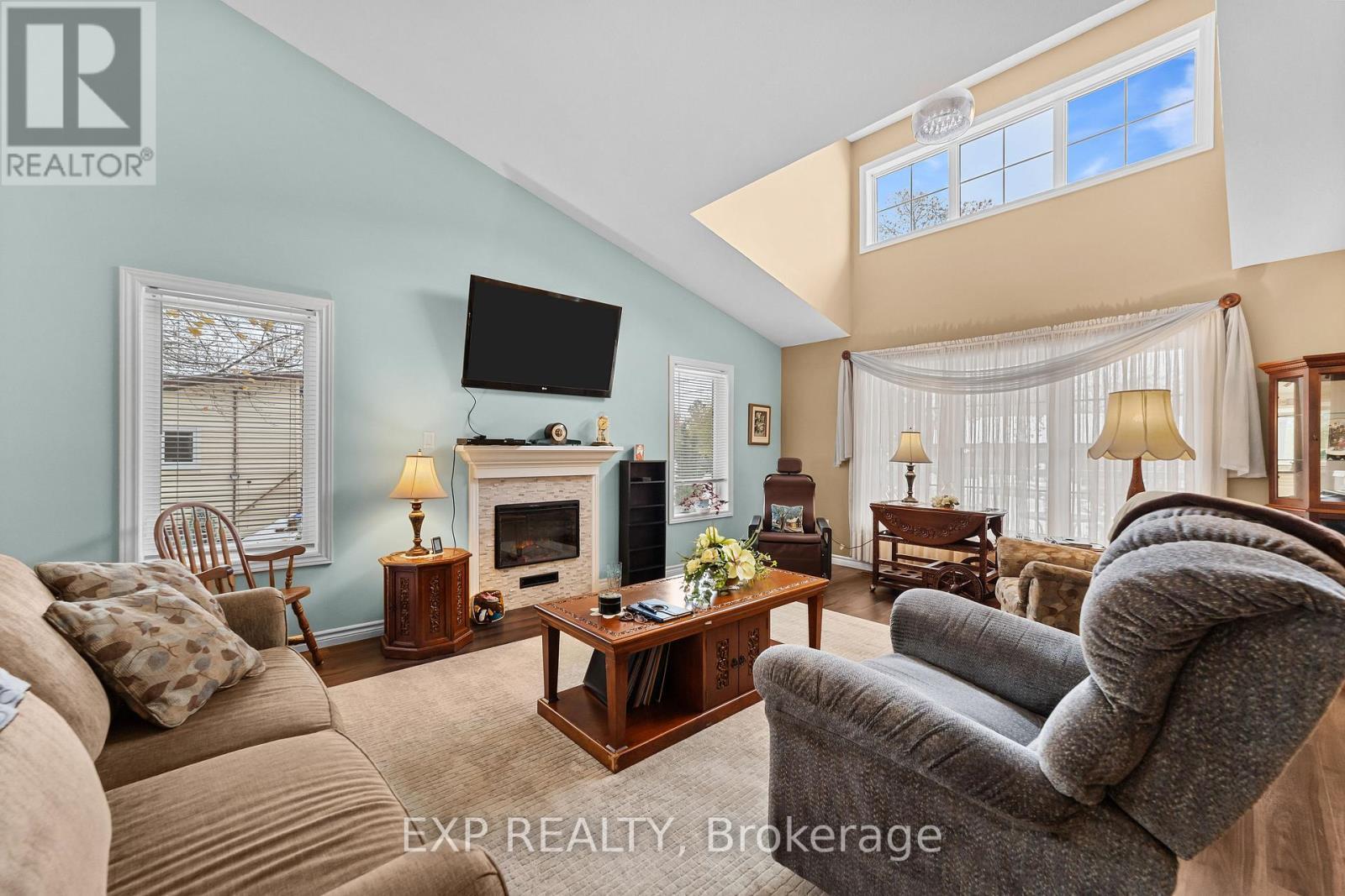 298 John Street, Warwick (Watford), ON - Indoor Photo Showing Living Room With Fireplace