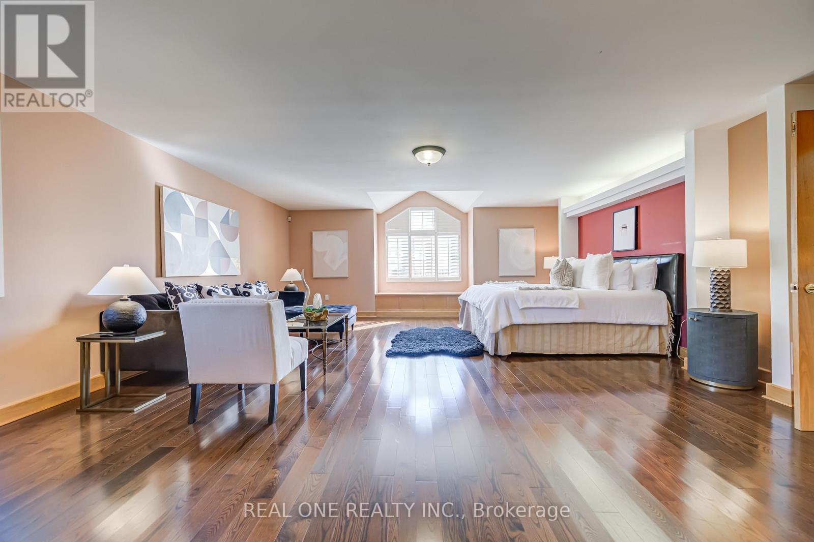 2477 Hornes Road, East Gwillimbury, ON - Indoor Photo Showing Bedroom