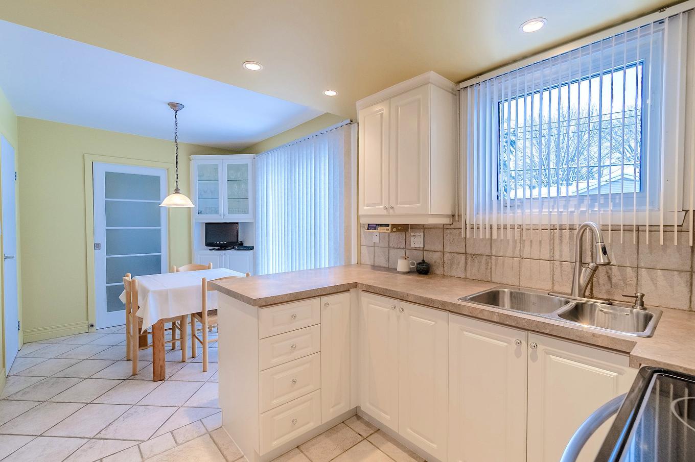 Kitchen - 3580 Rue Boulay, Brossard, QC - Indoor Photo Showing Kitchen With Double Sink