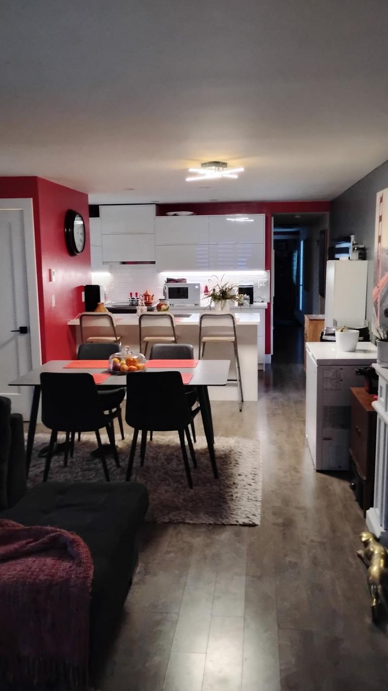 Kitchen - 95 Rue Du Campeur, Val-Morin, QC - Indoor Photo Showing Living Room