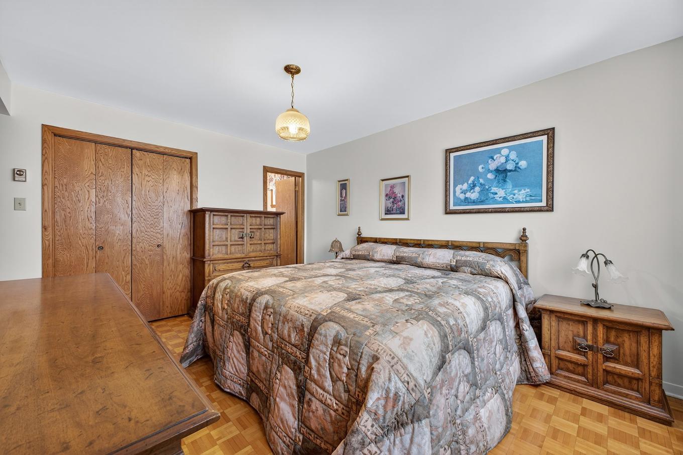 Chambre à coucher principale - 7745 Boul. Gouin O., Montréal (Ahuntsic-Cartierville), QC - Indoor Photo Showing Bedroom